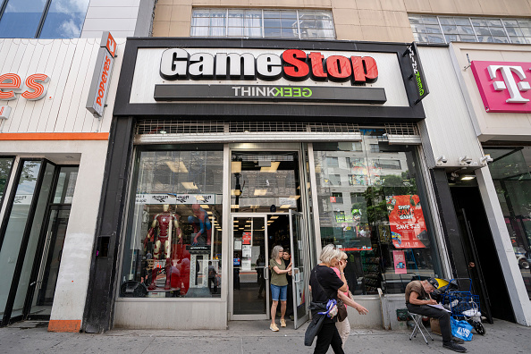 More locations are closing (Craig Fruchtman/Getty Images)