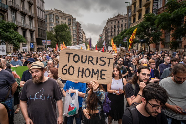 Warm welcome in Barcelona (Paco Freire/Getty Images)