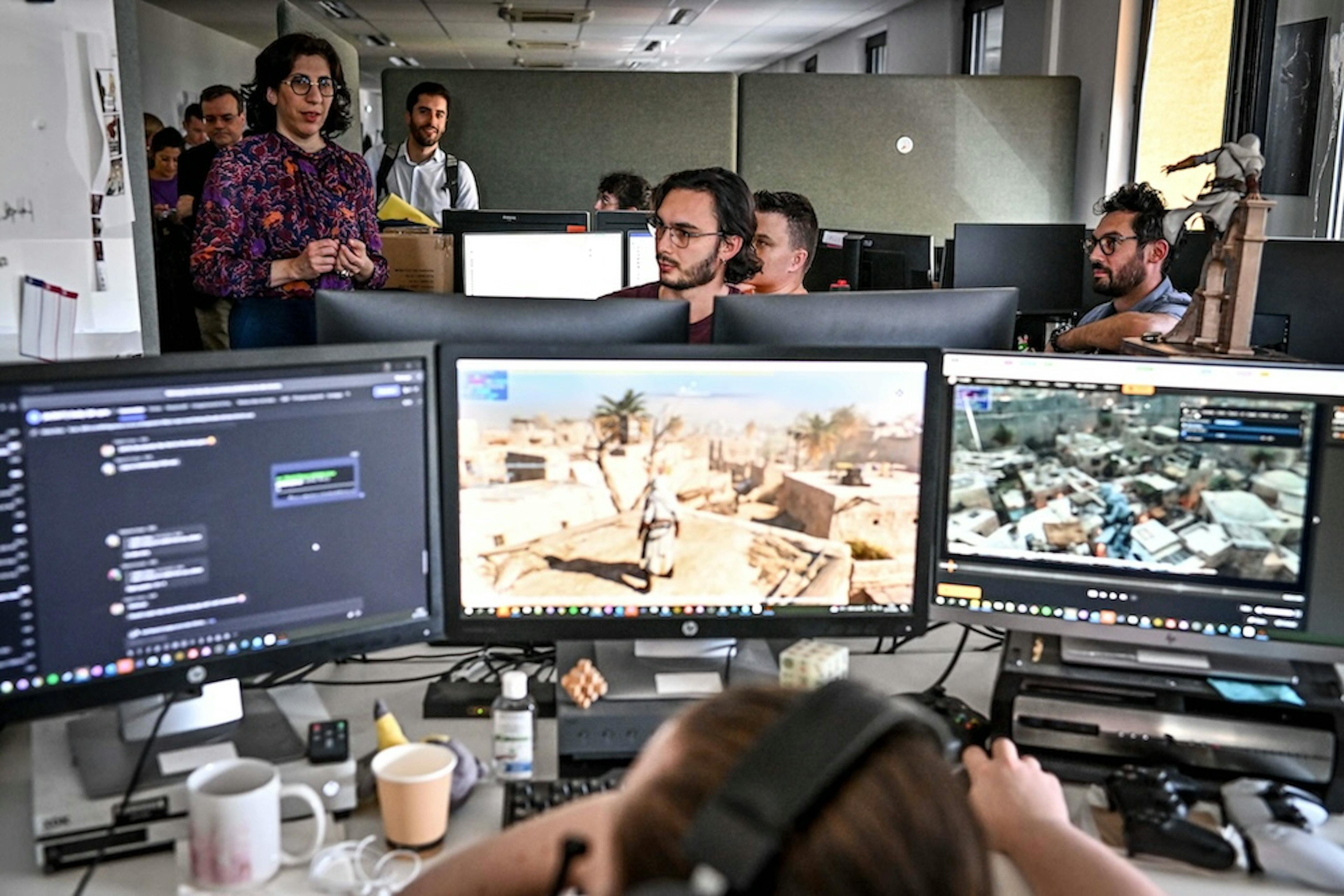 Workin’ overtime (Ugo Amez/Shutterstock)